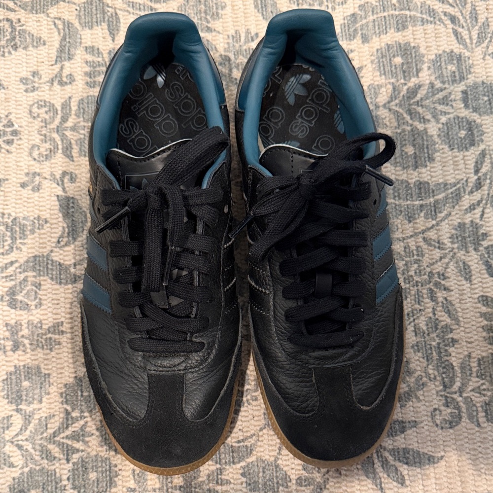 Adidas Women’s  Black and Blue Sneakers